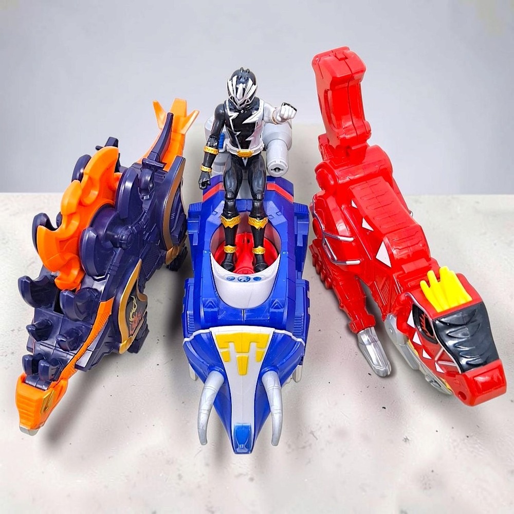 Hasbro Power Rangers Dino Fury Zord Vehicle Set Black Ranger Action Figure 2021